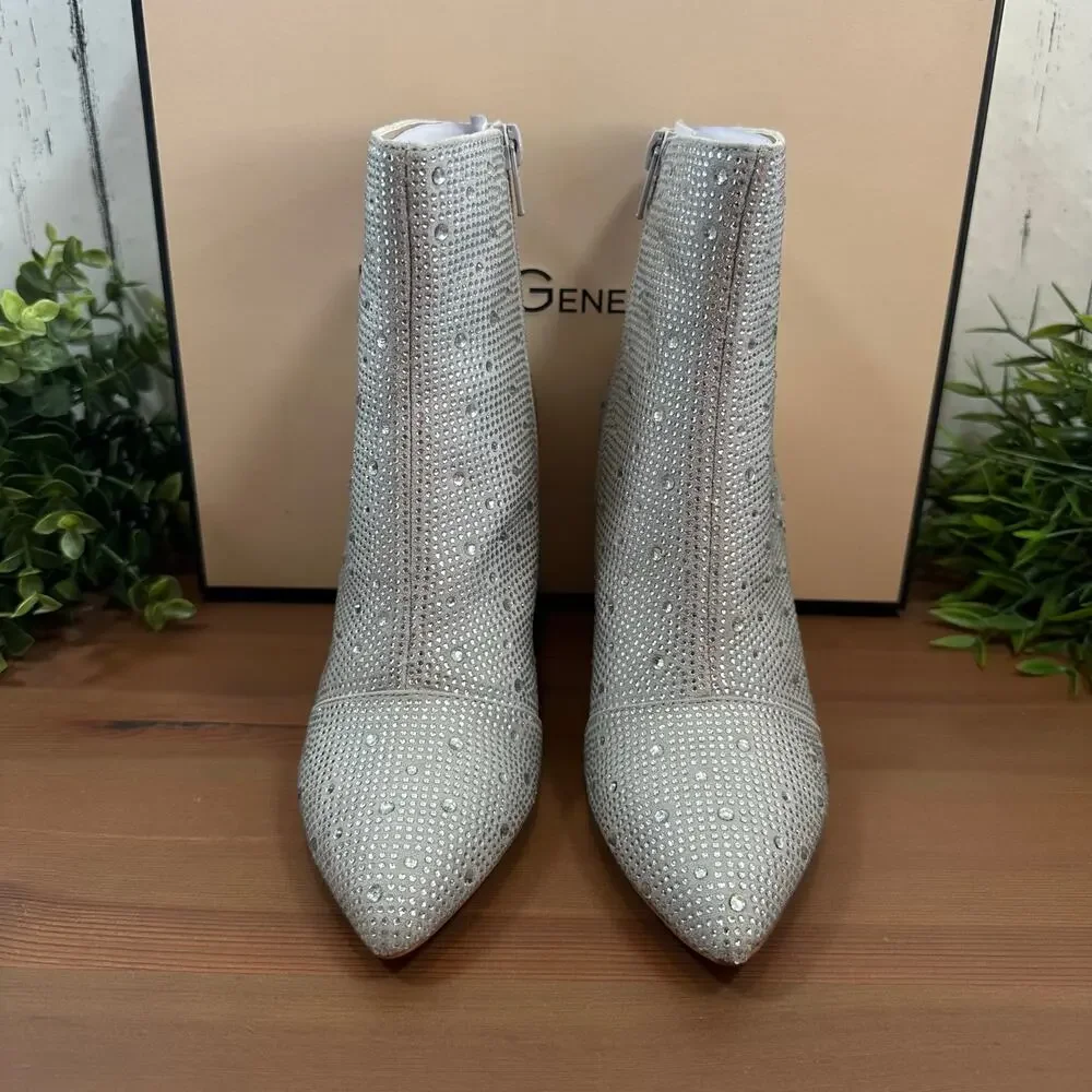 BCBGeneration Briel 2 Sparkle‎ Silver Heeled Bootie Boots Size 5.5